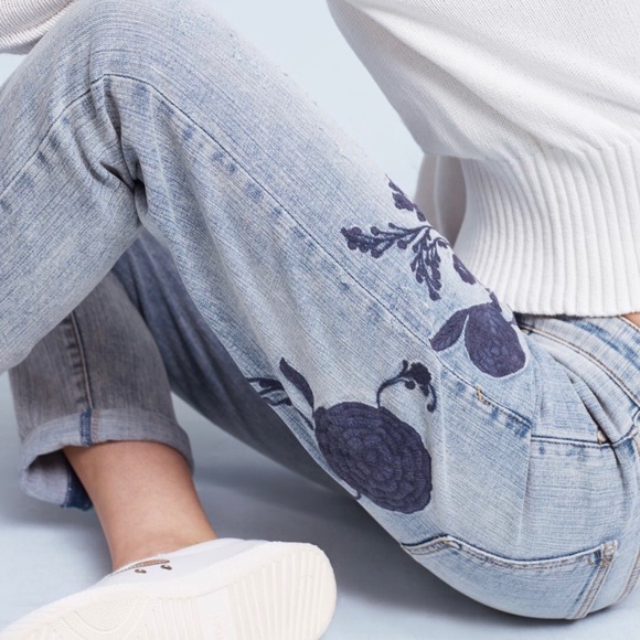 Pilcro and the Letterpress Denim - SOLD—RARE FIND! Anthropologie PILCRO floral jeans